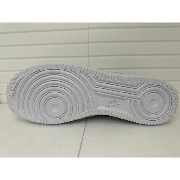 Nike Air Force 1 \'07 Triple White mens Size 12 CW2288-111 New Authentic main image 7